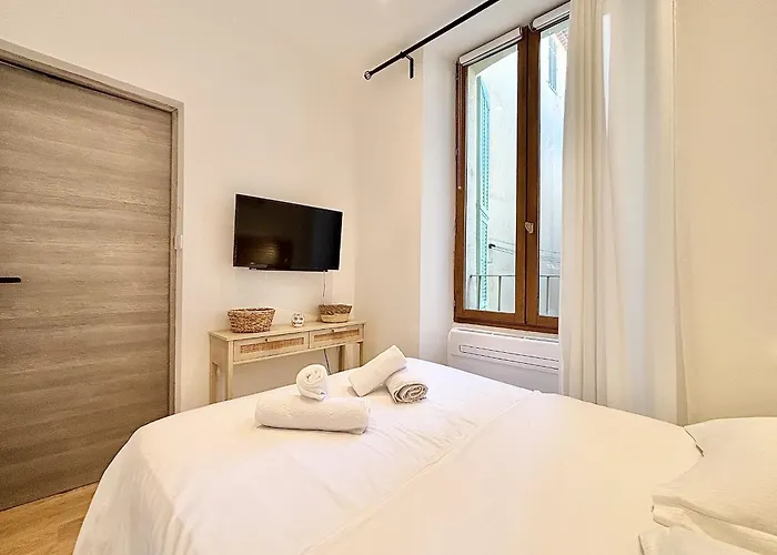 Apartment One Bedroom - 85m *