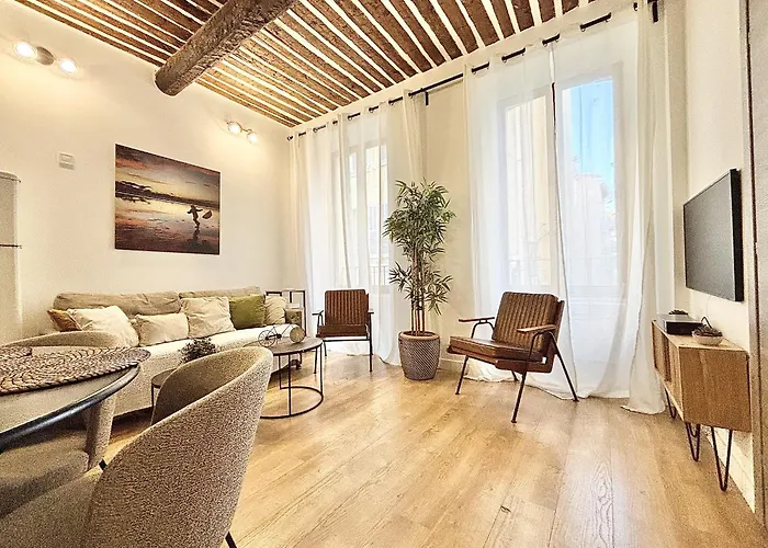 Apartment One Bedroom - 85m