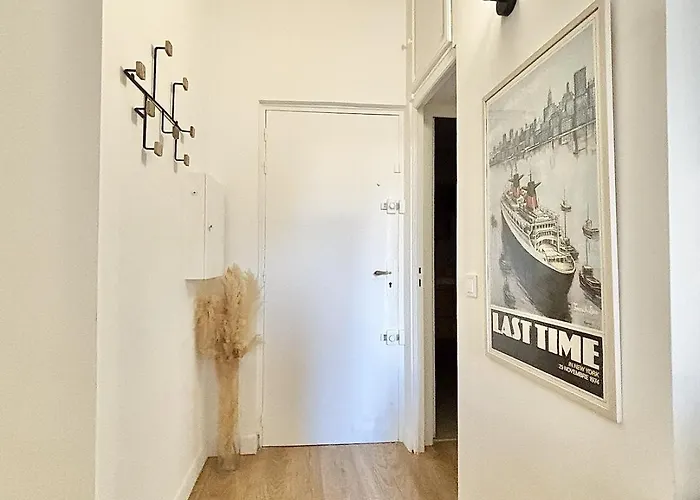 One Bedroom - 85m Lägenhet *